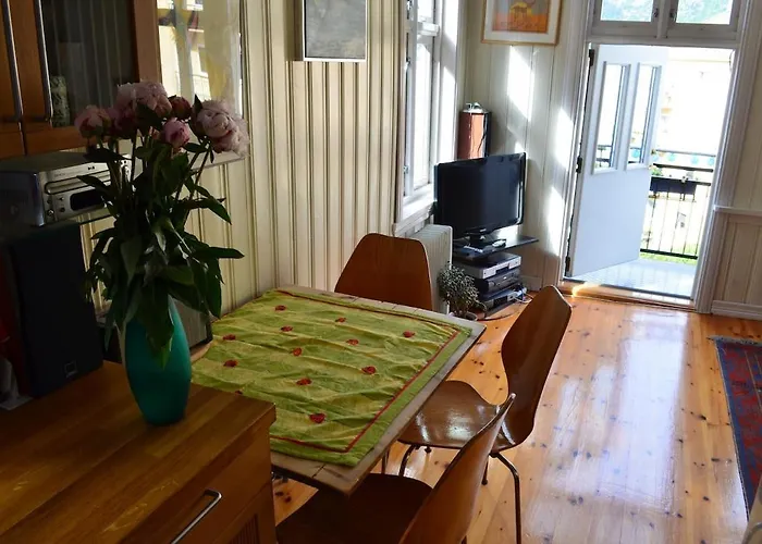 Historic House, Right In The Middle Of Everything! Feriehus Bergen